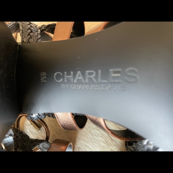 Charles by Charles David Black and Copper Lace Up Gladiator 8M Chunky Heels - Picture 5 of 6